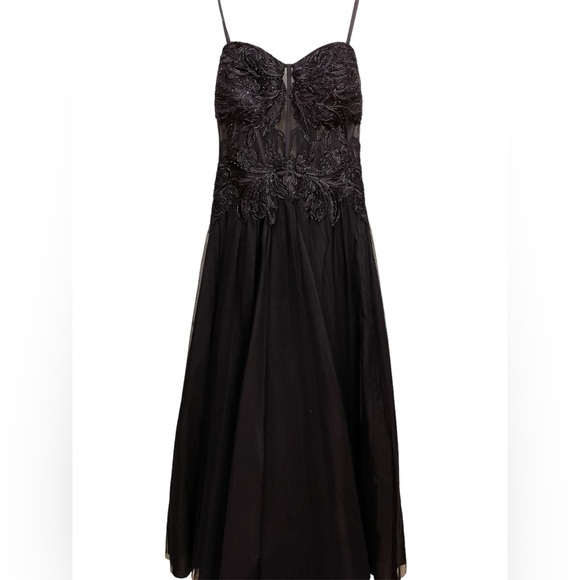 Elegant Blondie Nites Women's Black Prom Dress - Picture 1 of 5